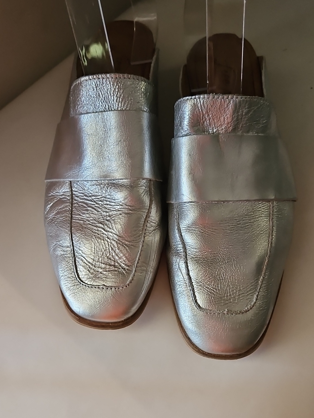 Free People At Ease Metallic Silver Leather Slip-On Mules/Loafers Sz 38.5/8.5